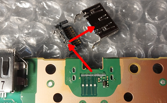 PS5 Pro не показывает изображение после падения — замена HDMI разъёма в Риге