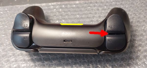 PS5 pults R2 pogas remonts Rīgā