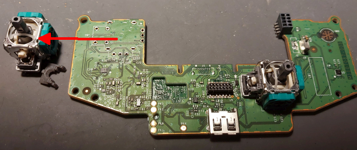Xbox One pults remonts — analoga nomaiņa un stick drift novēršana Rīgā